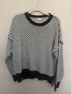 eesome Black & White Distressed Crewneck Sweater